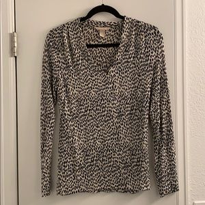 Banana Republic Spotted V Neck Sweater